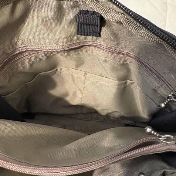 Baggalini black bag - Picture 4 of 7